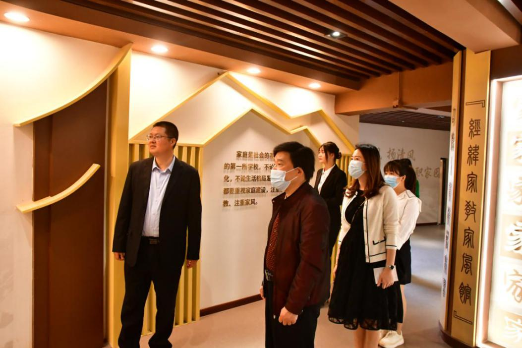 江阳城建职业学院涂秋生副校长一行到我校考察交流